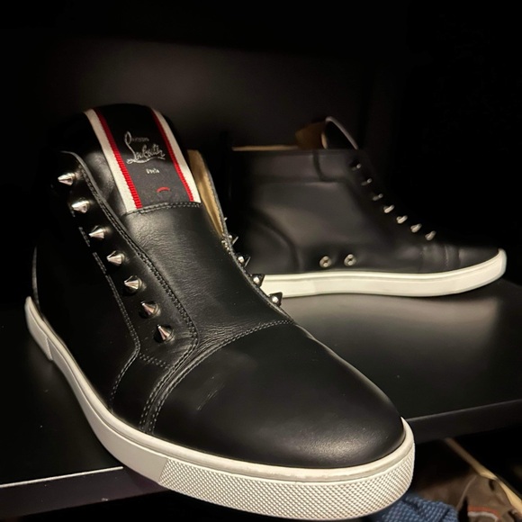 Christian Loubotin fique a vontade - Picture 1 of 3